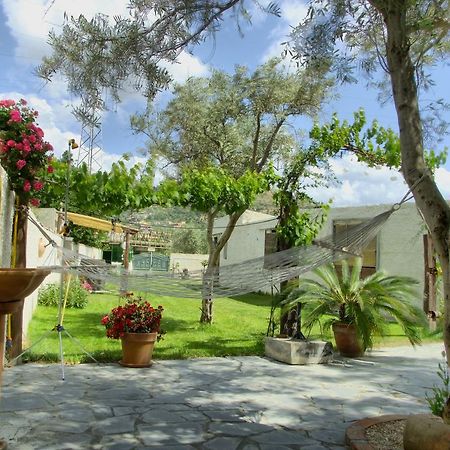 Casa Vacanze Borgo Borghese Sant'Alessio Siculo Eksteriør billede