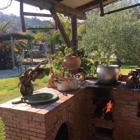 Casa Vacanze Borgo Borghese Sant'Alessio Siculo Eksteriør billede