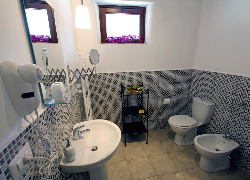 Casa Vacanze Borgo Borghese Sant'Alessio Siculo Værelse billede